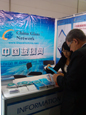 Discussing with customer