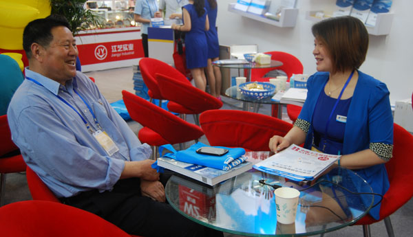 Discussion with custmer