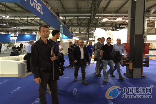 China Glass Network Gave Exclusive Live Report of Vitrum 2015