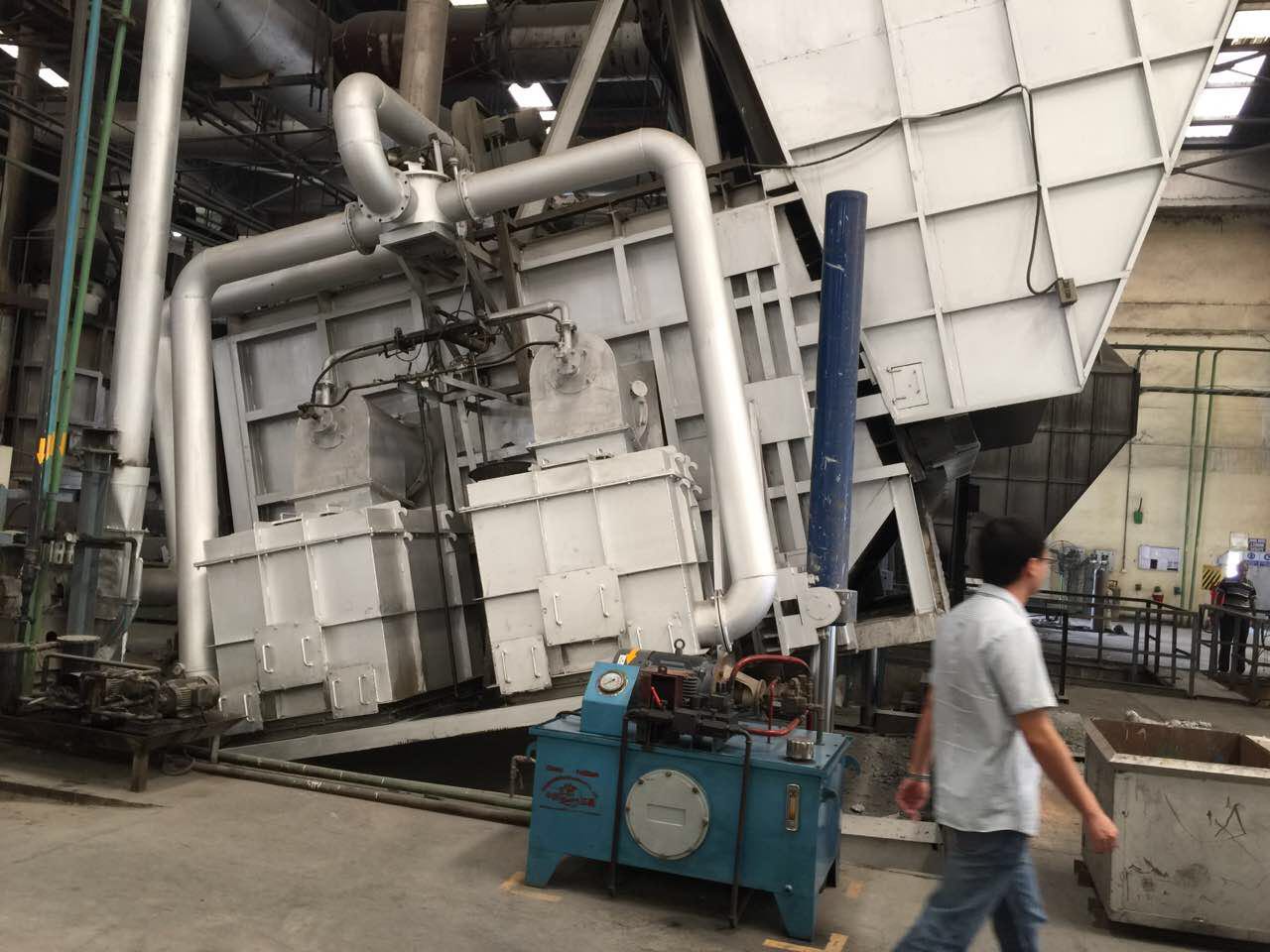 熔铝炉 
